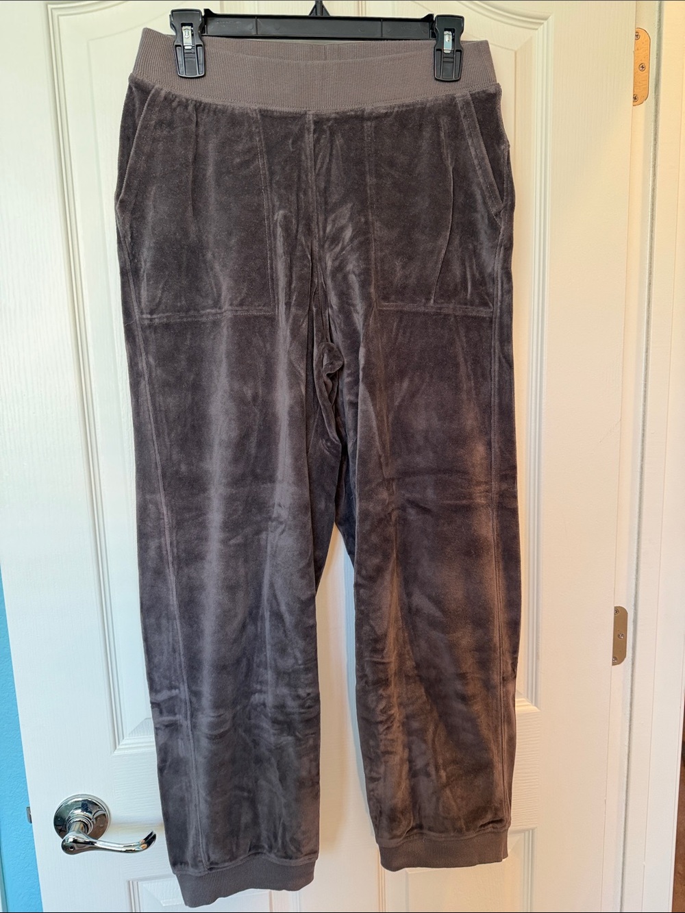 Pact Women's Charcoal/Brown Velour Joggers
